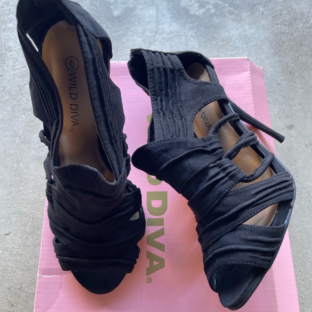 Wild Diva Black Strappy Heels